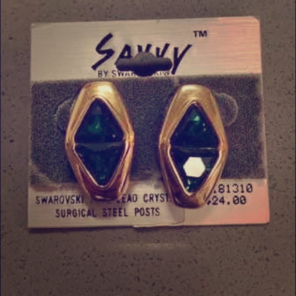 Two pairs of earrings